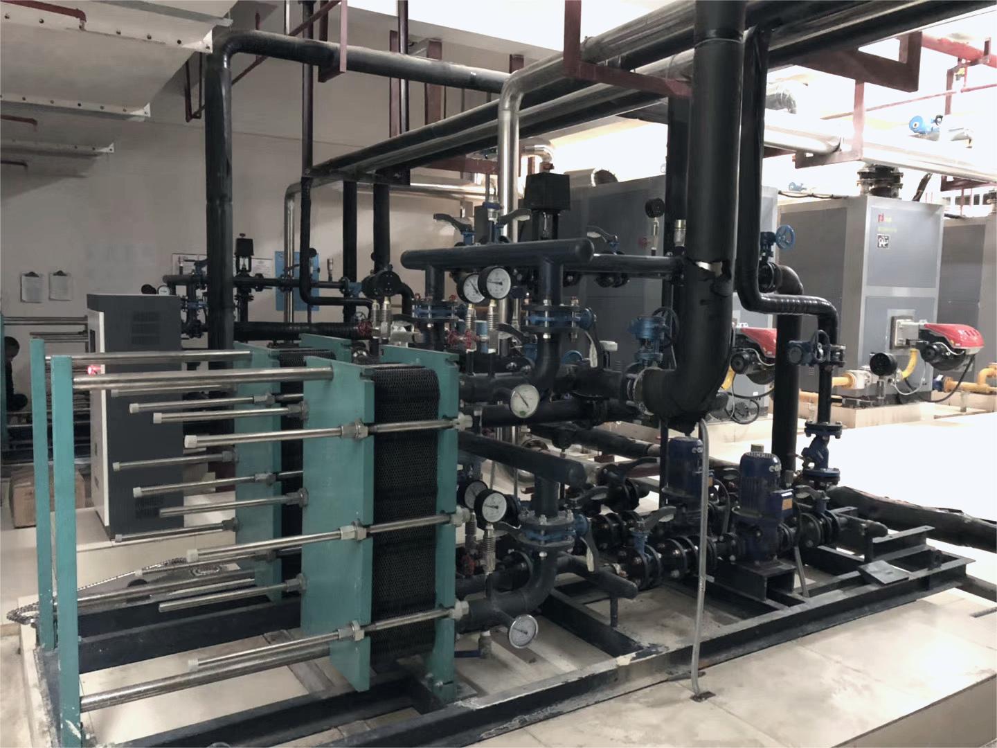 E . 云南香格里拉獨克宗花巷酒店